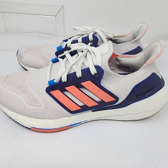 Adidas Ultraboost 2022 Running Shoes Womens 9.5 White Mesh Light wear - Picture 7 of 12